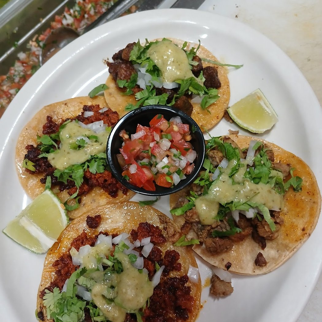 Epale Taqueria and Seafood 1