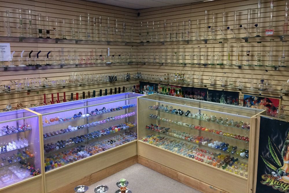 Buchanan Smoke Shop & More 3