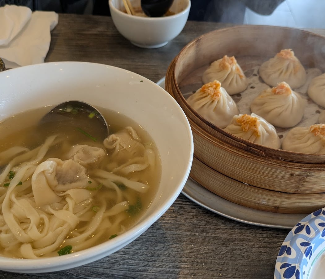 Bing's Dumplings 麵香 2