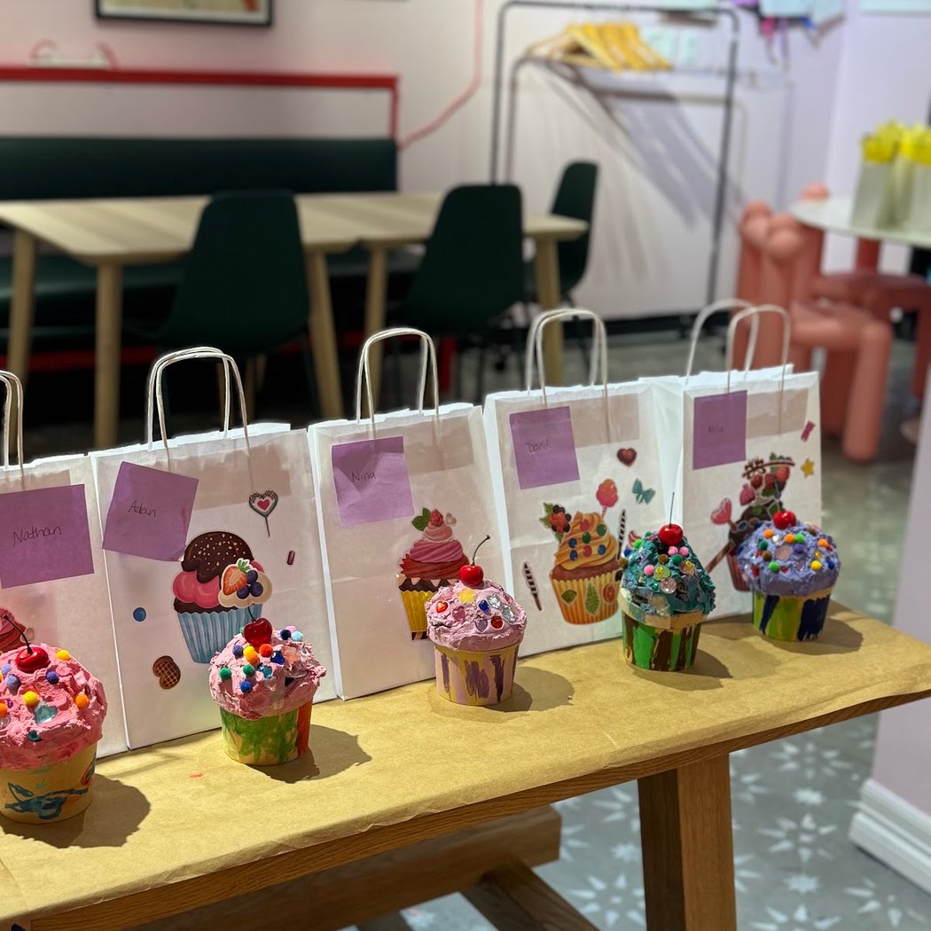 Friends of Friends Art Cafe 1