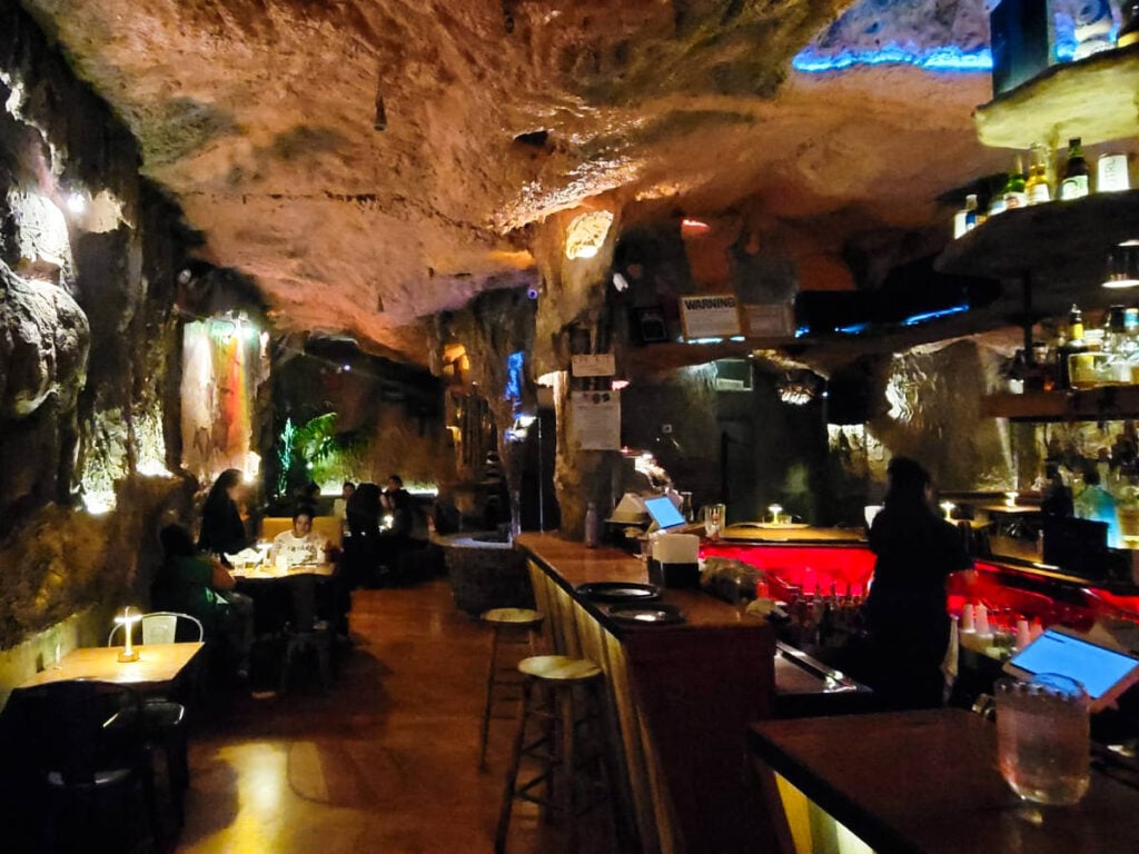 La Caverna 2