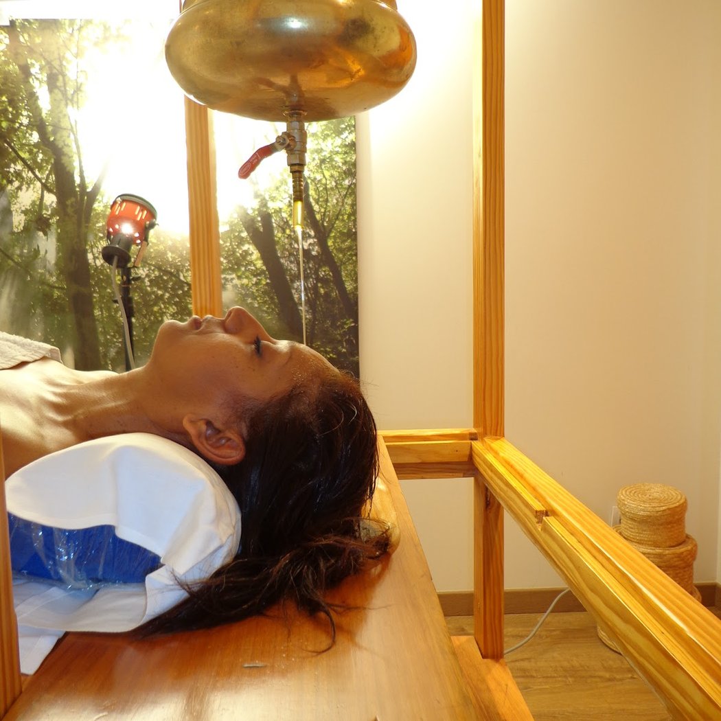 Emmanuelle Latimier Ayurveda Massage 1