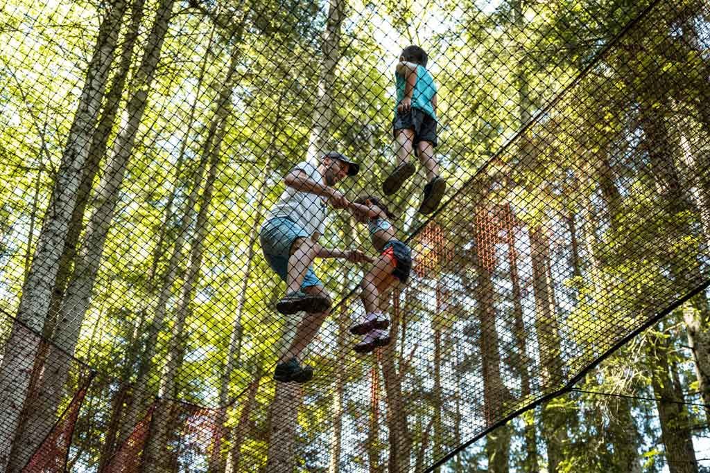 Le Pays Suspendu des Géants : filets suspendus dans les arbres 1