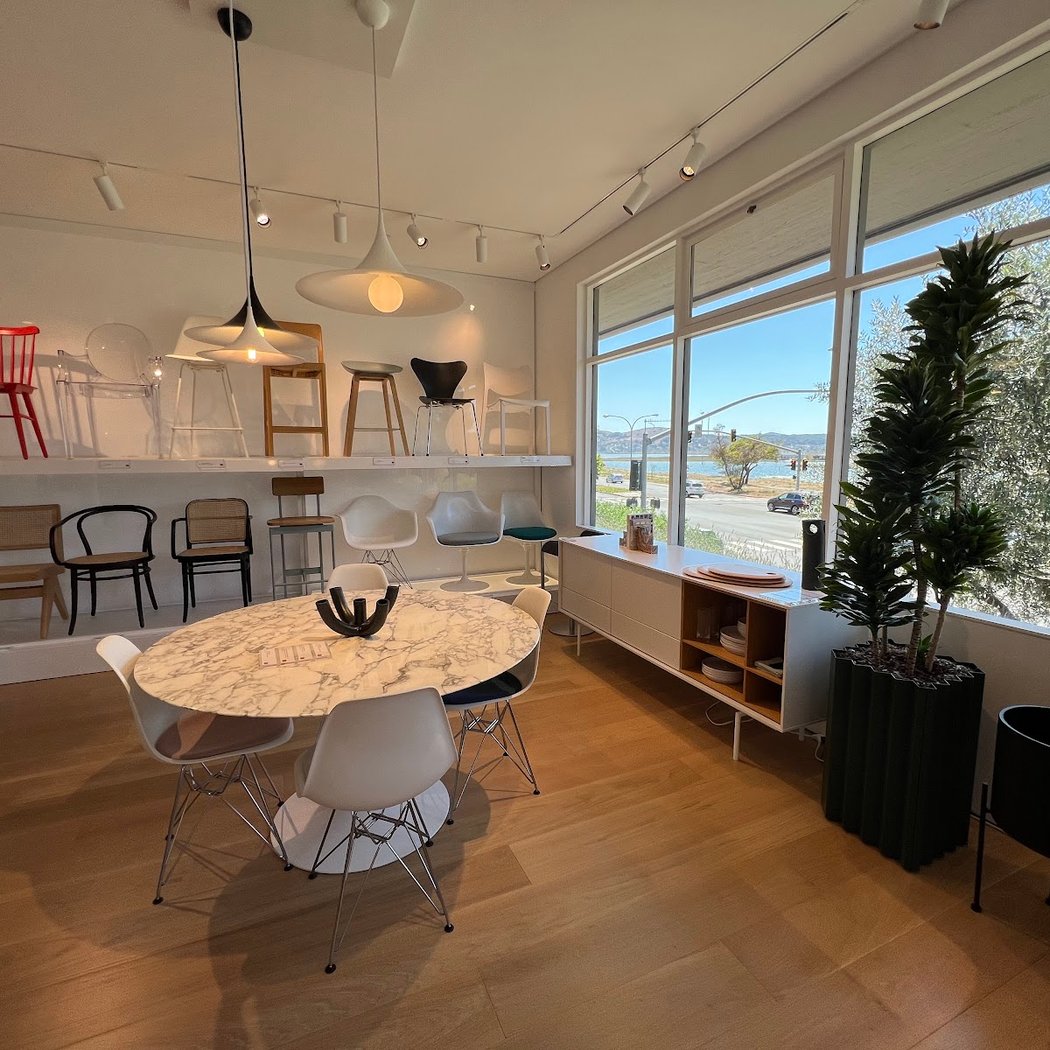 Design Within Reach 3