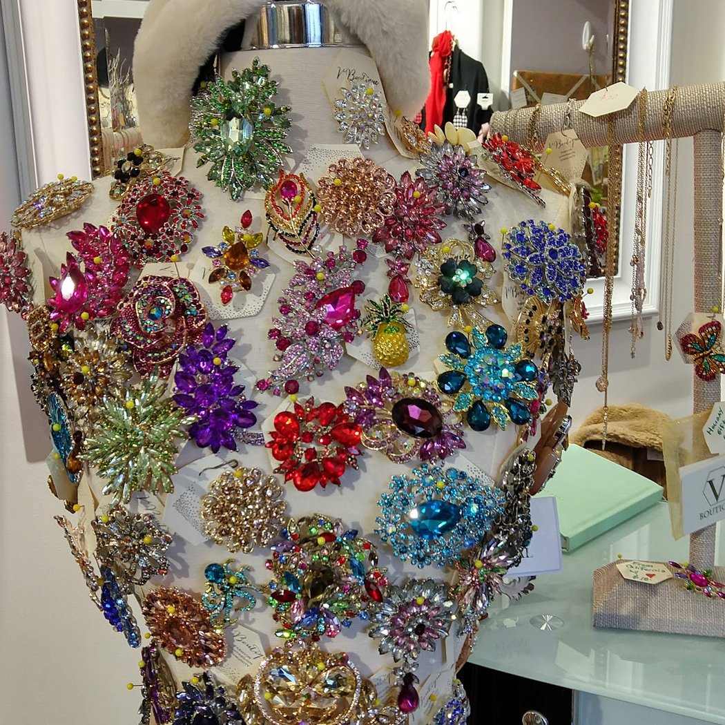 V Boutique 1