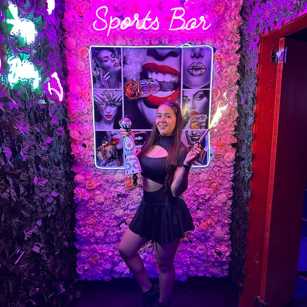 Bebecitas Sports Bar 1