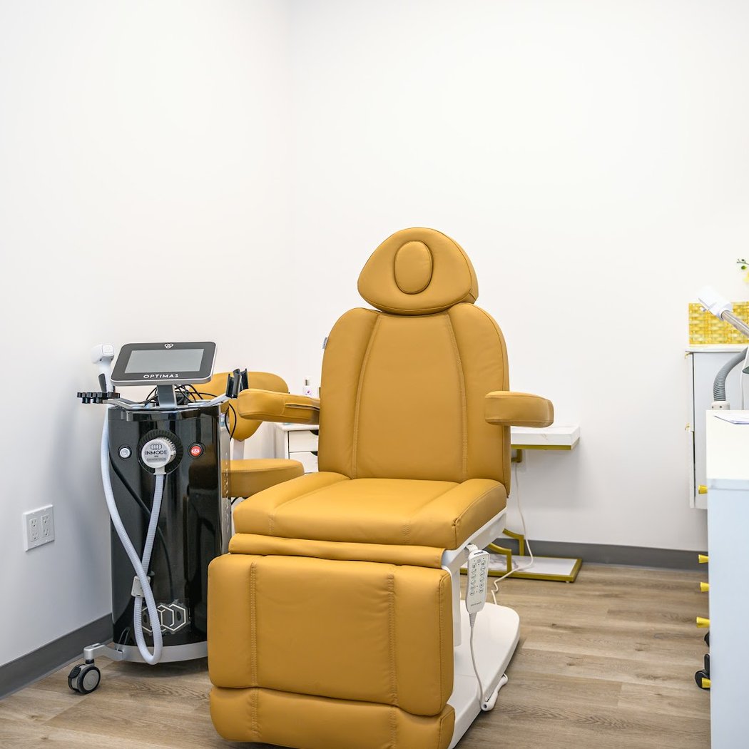 Holiday Glow Up Event With Vivash Med Spa 3