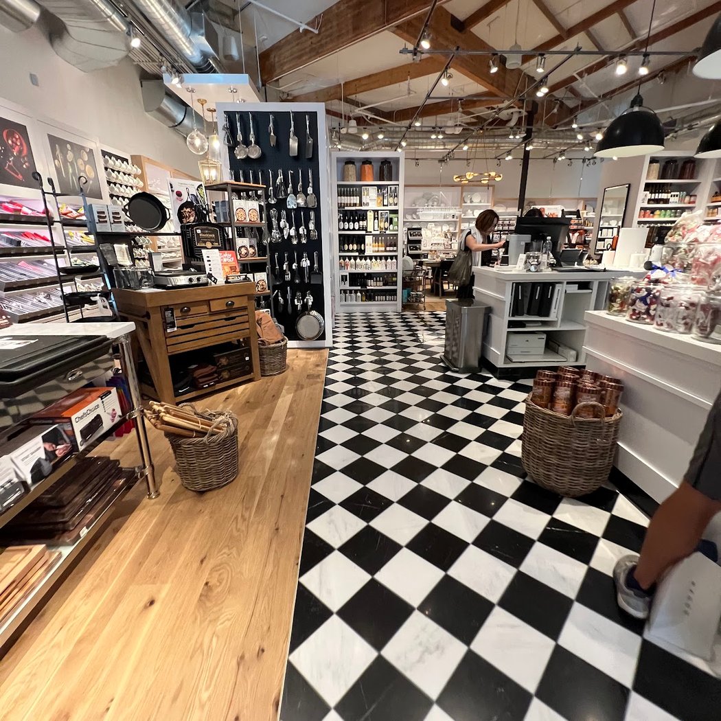 Williams-Sonoma 3