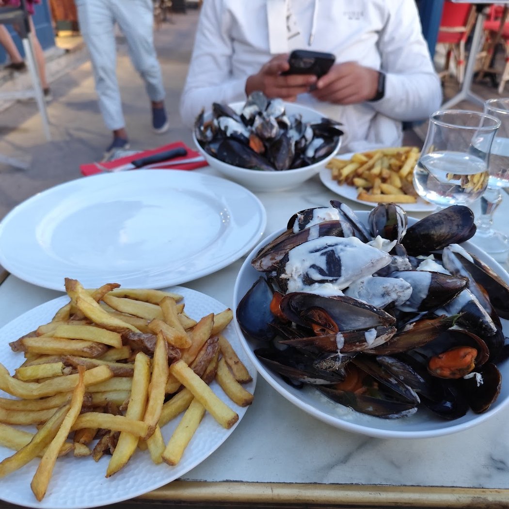 Amicacciu Bar 3