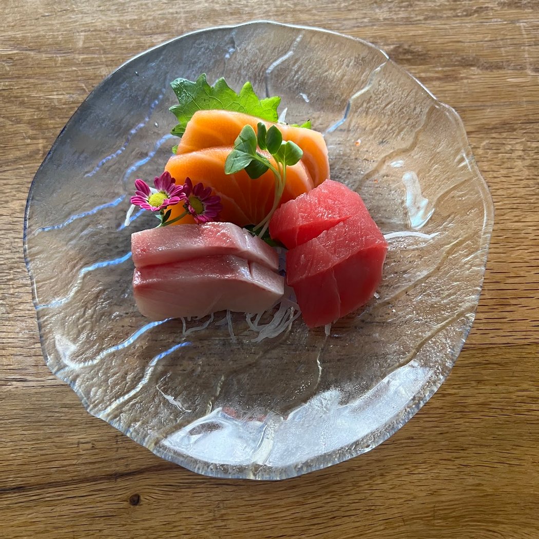Akiko's Sushi Bar 3