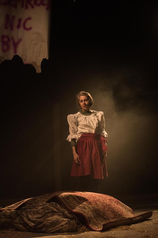 Annie Ernaux: Obyčejná žena 3