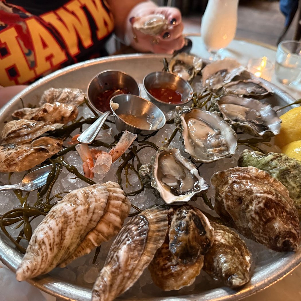 Raw Oyster Happy Hour 4