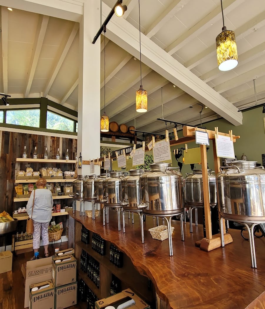 Amphora Nueva: Lafayette 3
