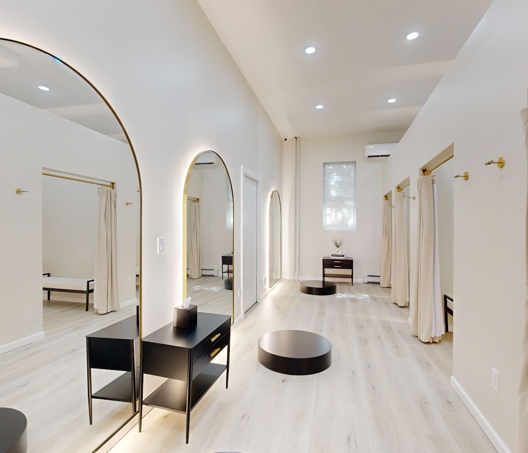 Alts | Alteration Specialists - Court St 1