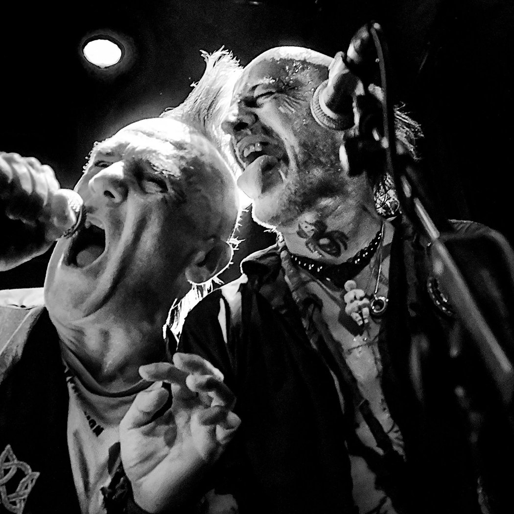 Les Ramoneurs de Menhirs + Joey Glüten + The Flug 1