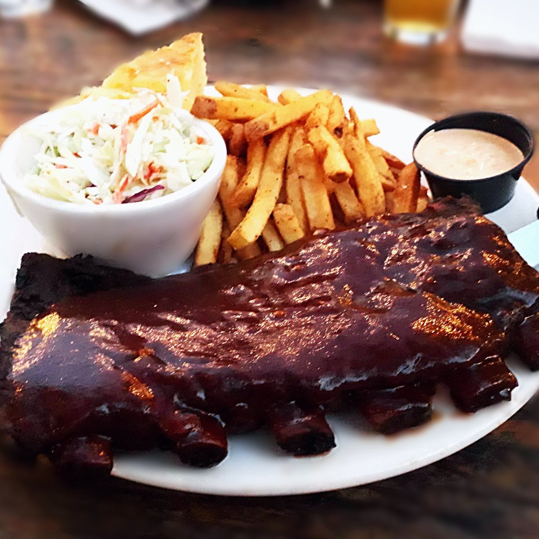 The Old Wagon Saloon & Grill 3