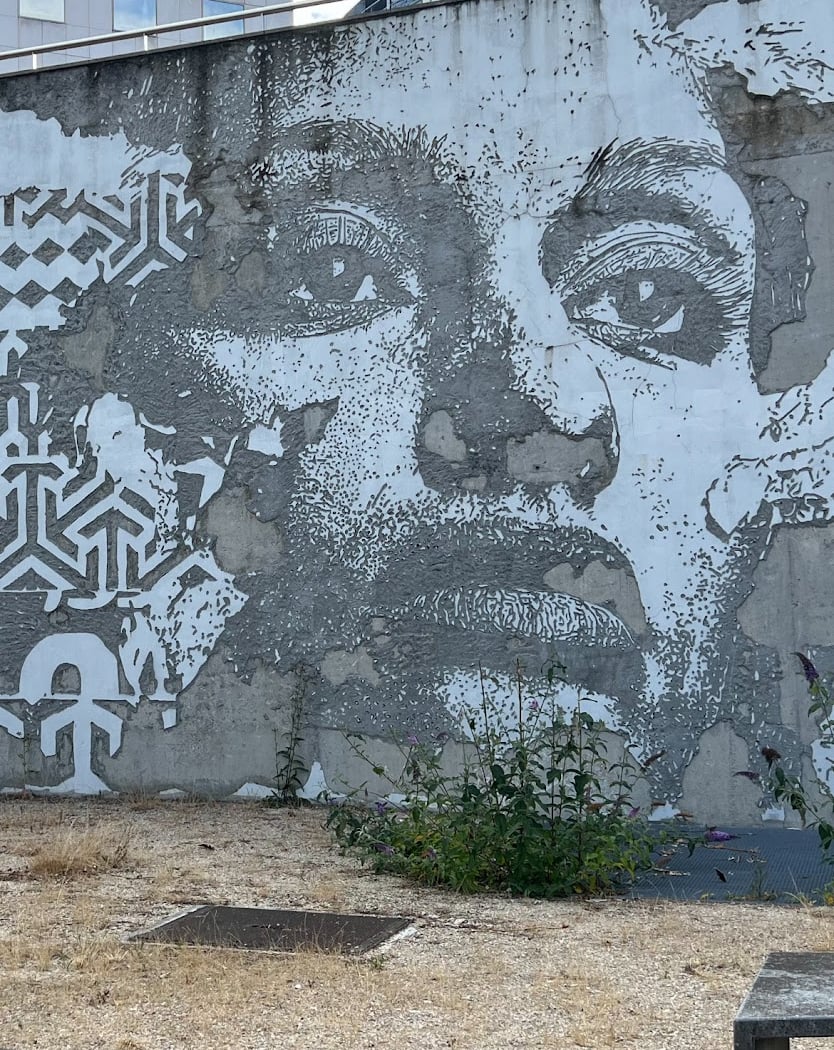 Scratching the surface - VHILS 3