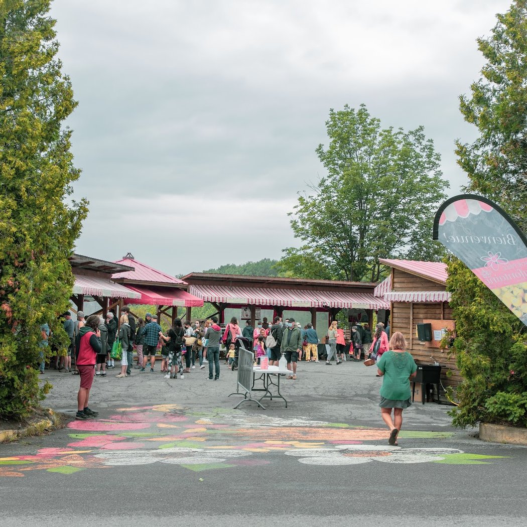Le Marché Public Lafontaine 2