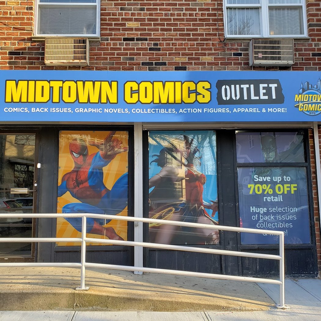 Midtown Comics Astoria Outlet 2