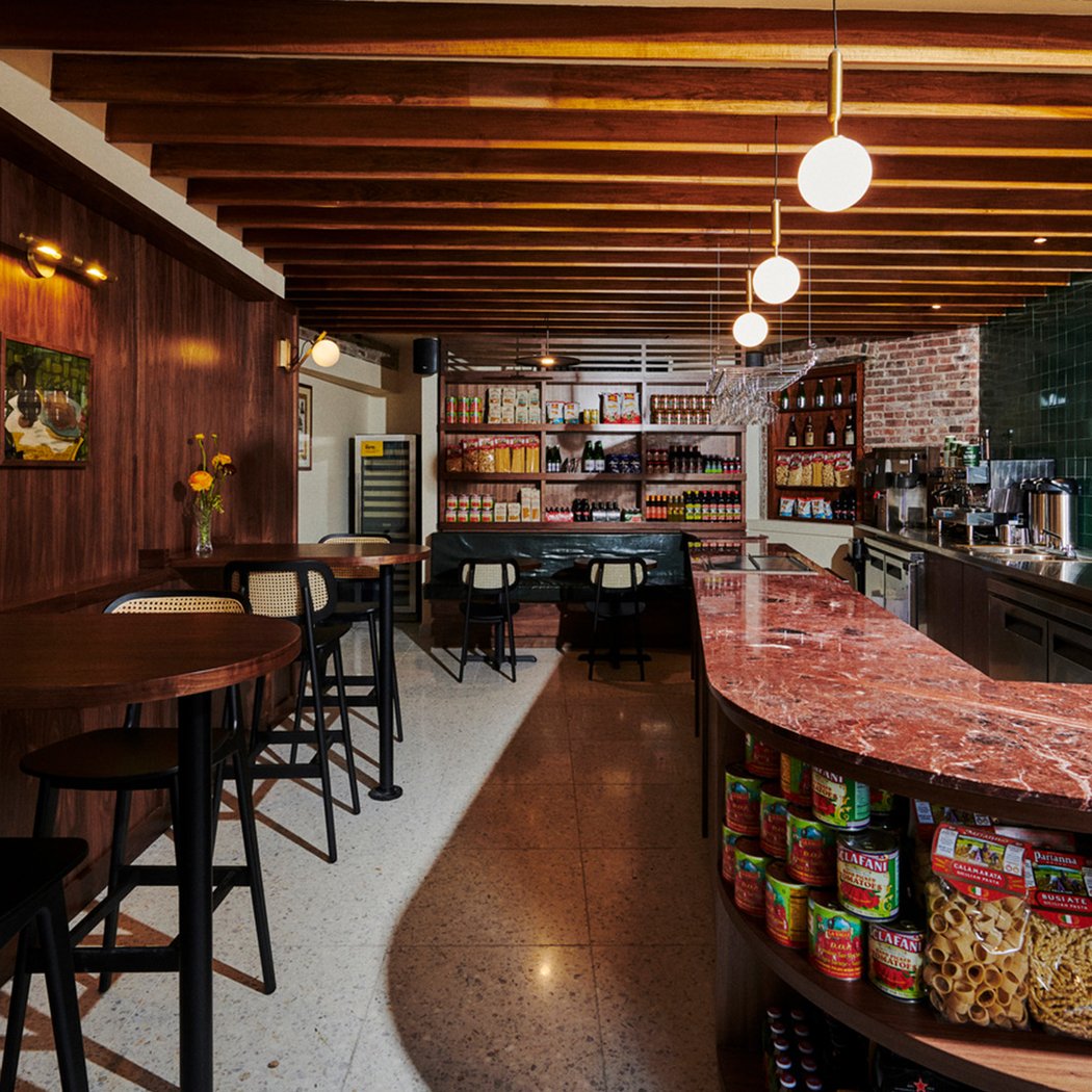 Lucia Pizza Of UES 1