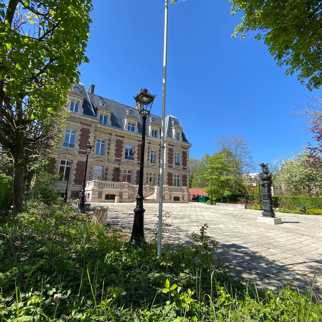 La bibliothèque les Violettes en 1900 1