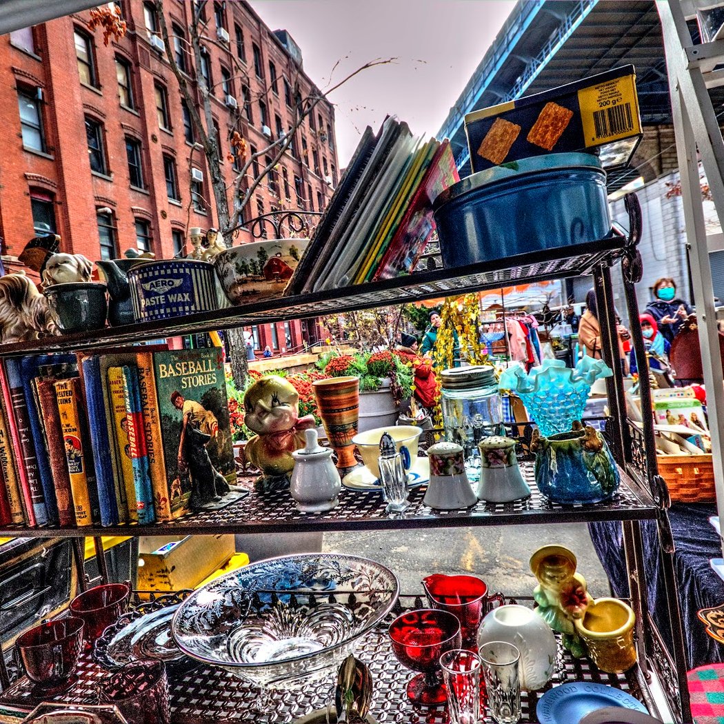 Brooklyn Flea Outdoor Market at DUMBO 3