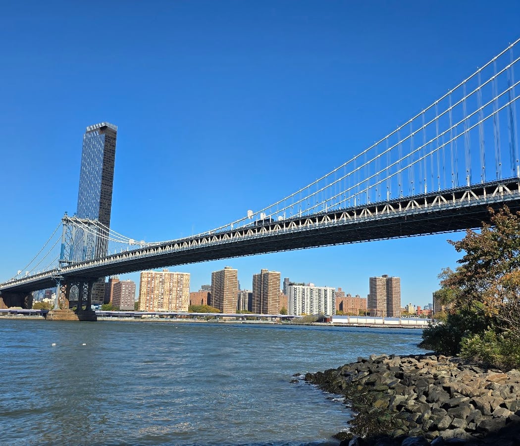 Manhattan Bridge Pedestrian Path 1