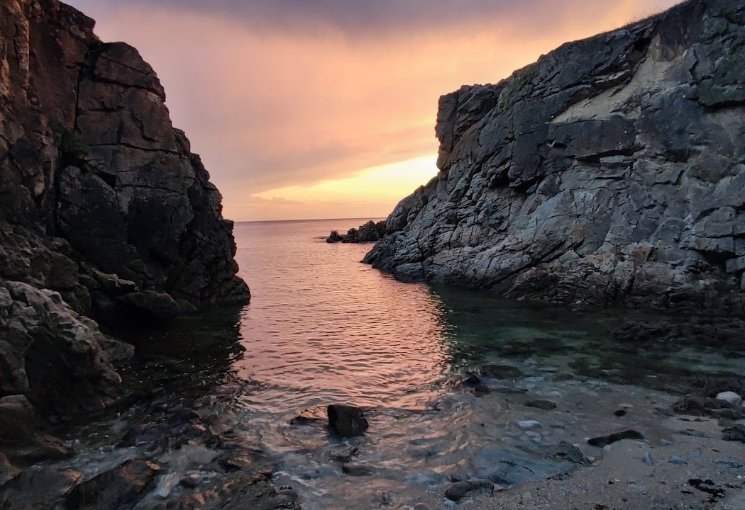 Pointe De La Pierre Plate Criques 1
