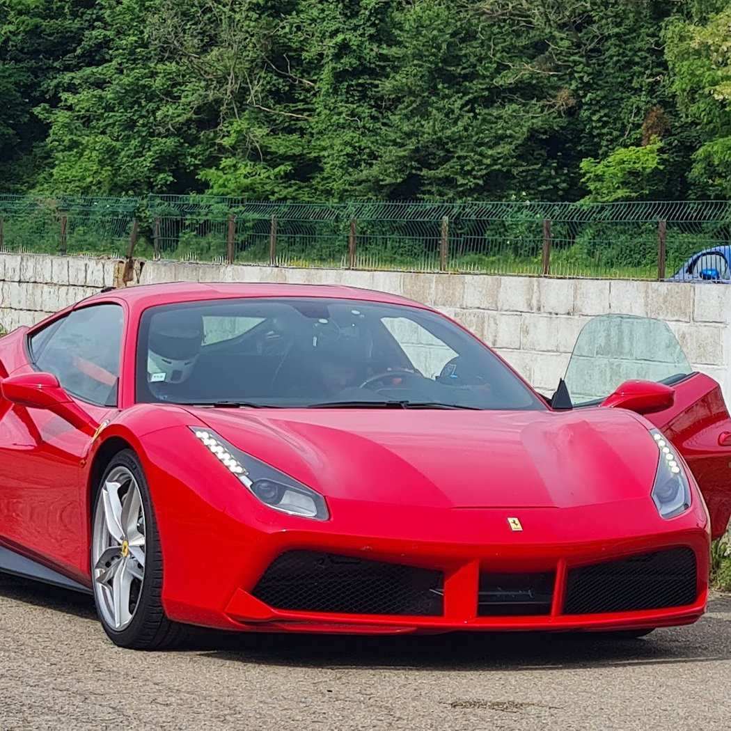 Pilotage de 2 GT : Porsche Cayman S 718 et Ferrari 488 GTB 1