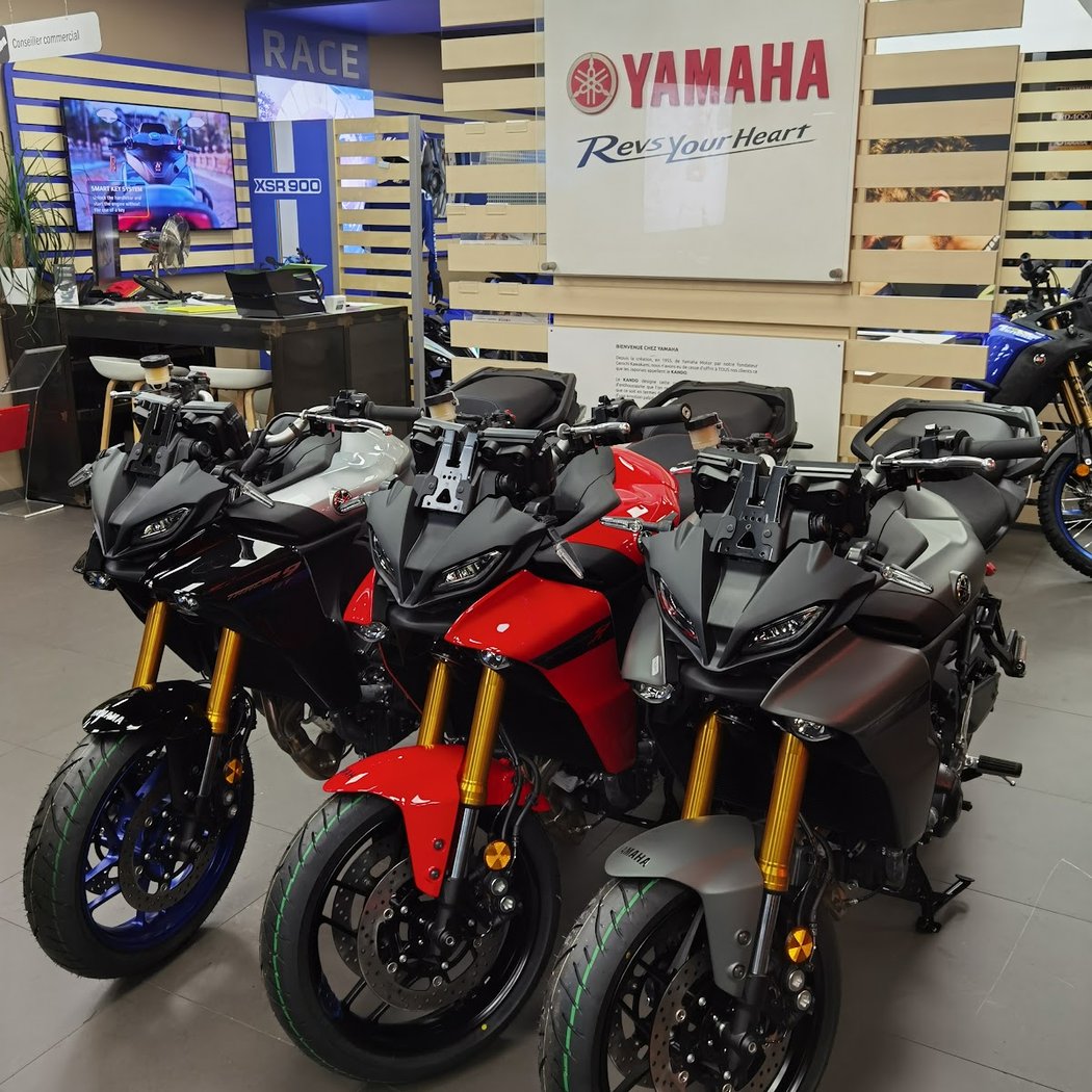 RN3 - Yamaha - motos, scooters 1