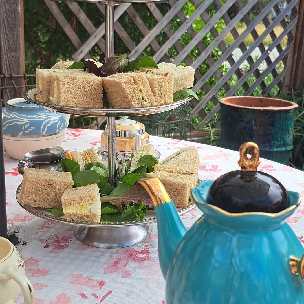 Lovey's Tea Shoppe 1