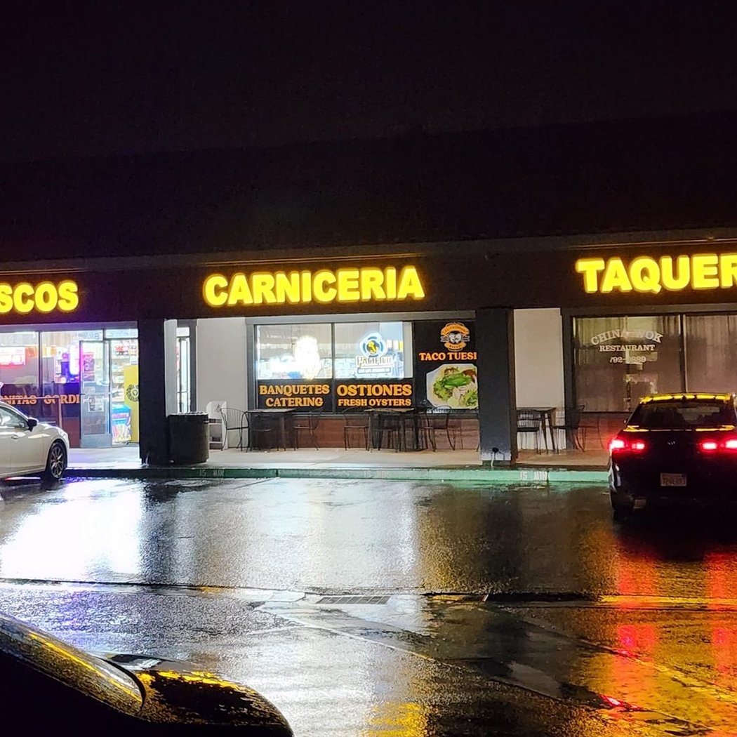 El Pacifico Market 2