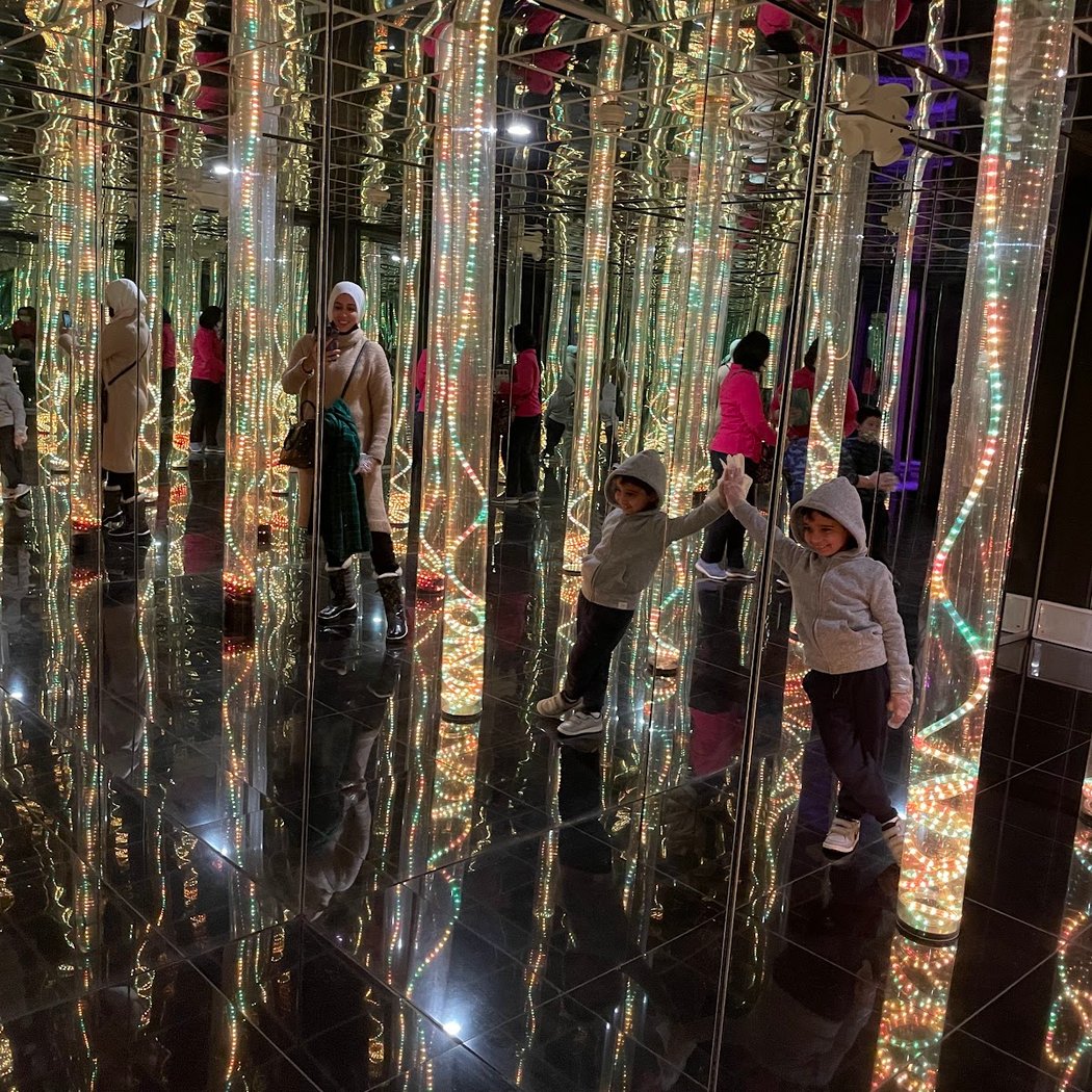 Mirror Maze 3