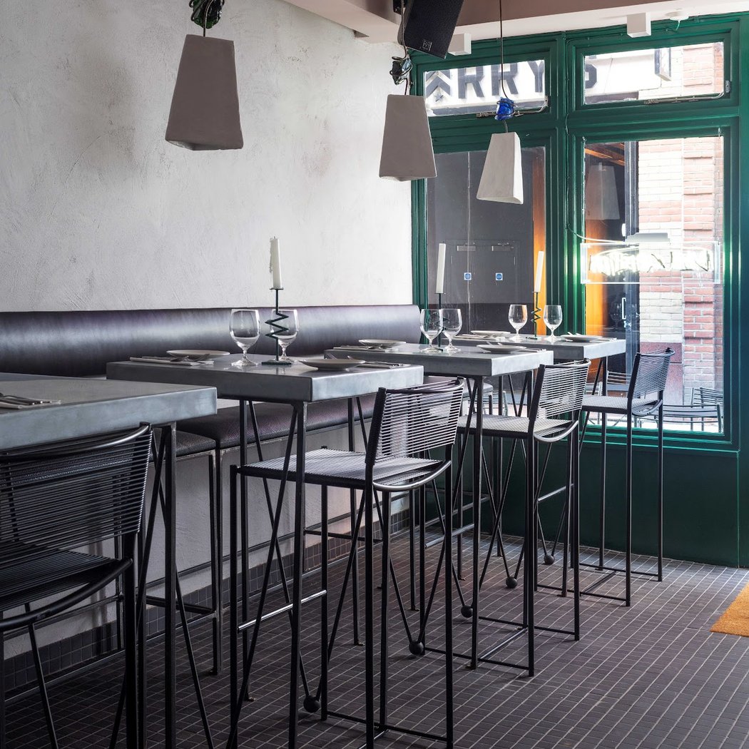 Bar Crispin 4