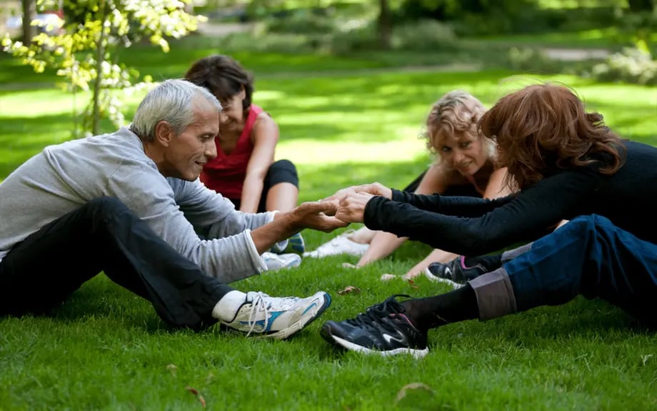 Sport seniors en plein air : Fitness, cardio et renforcement musculaire