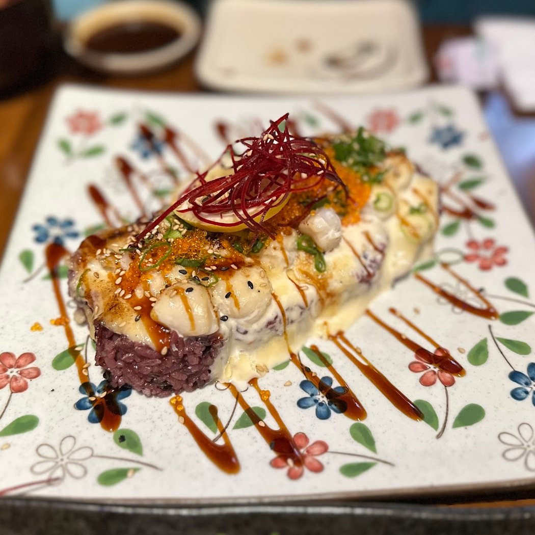 Sakana Sushi & Roll 1