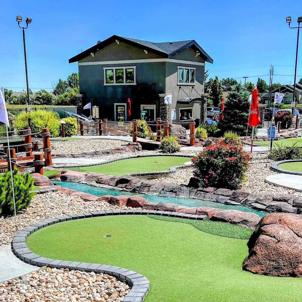 Putter's Mini Golf 3