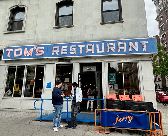 Tom's Restaurant 5