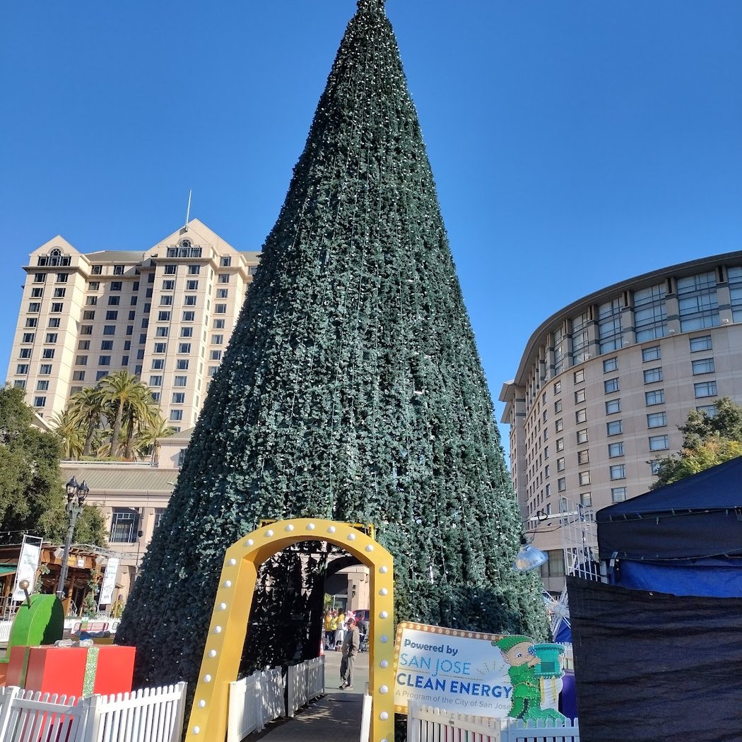 Christmas Scene Dioramas and Carnival 2