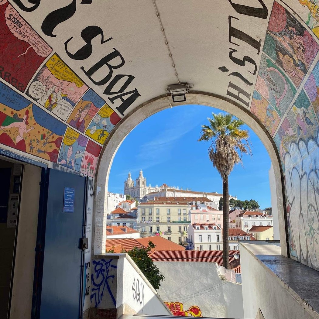 History of Lisbon Mural by Nuno Saraiva 1