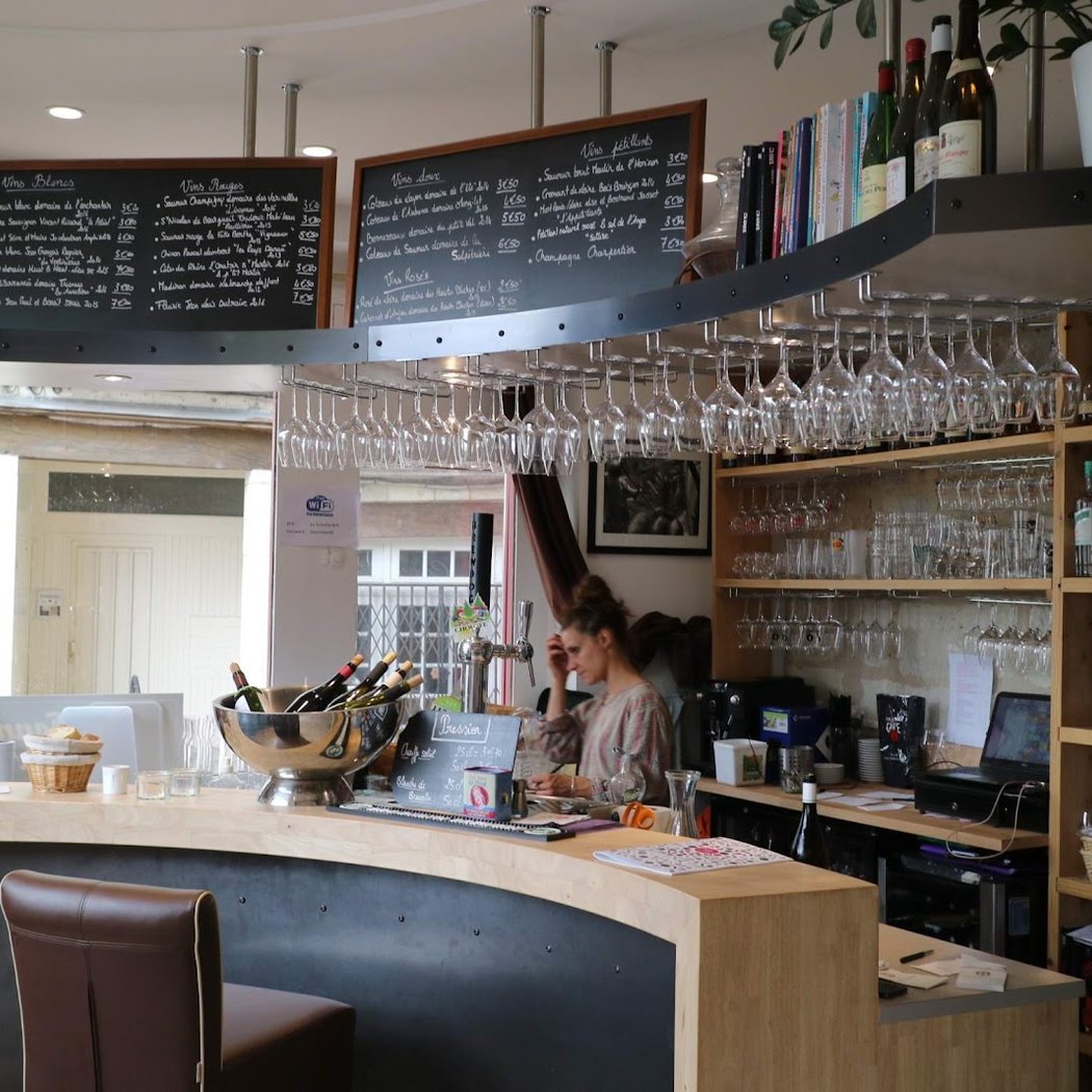 Wine Bar La Tonnelle 4