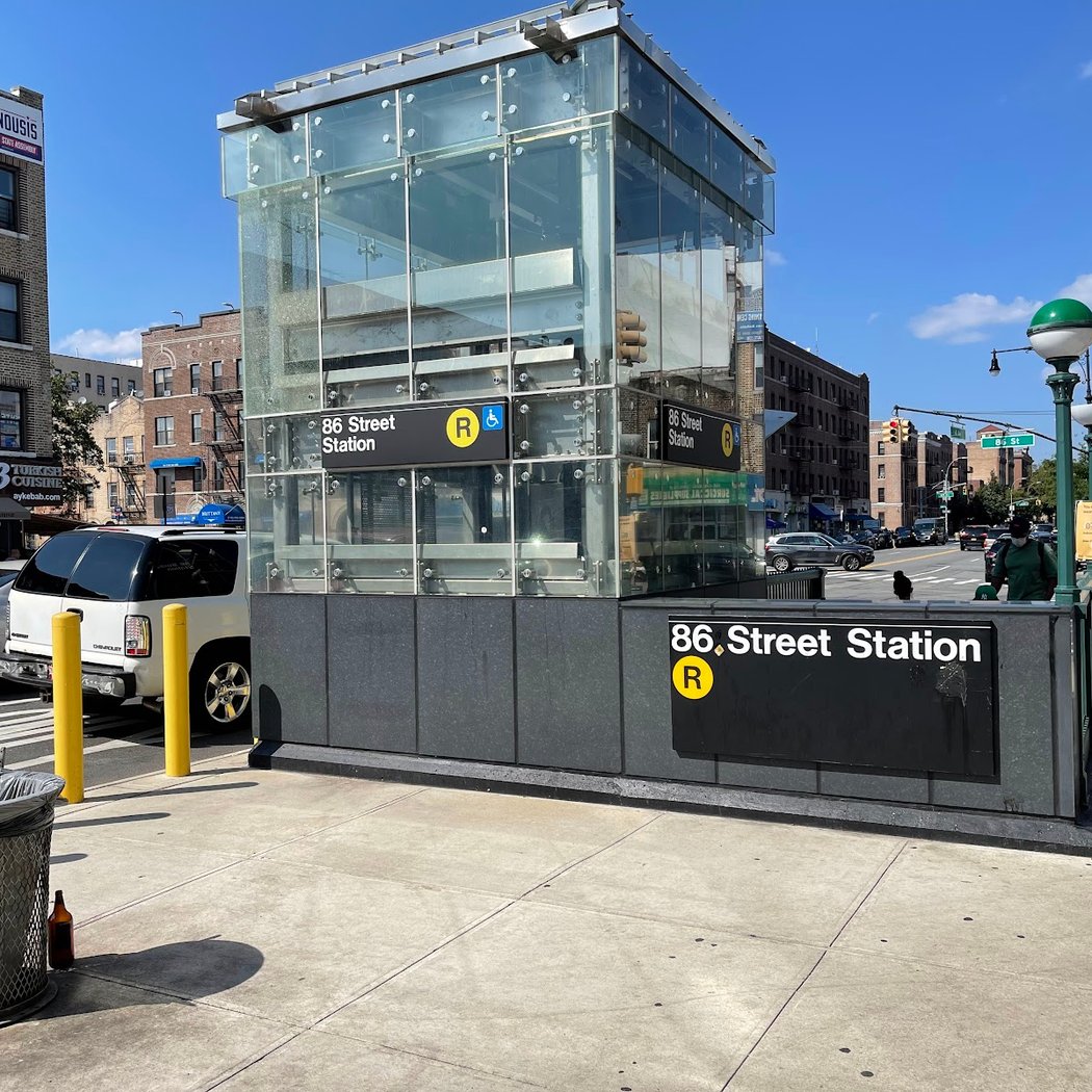 86 St 1