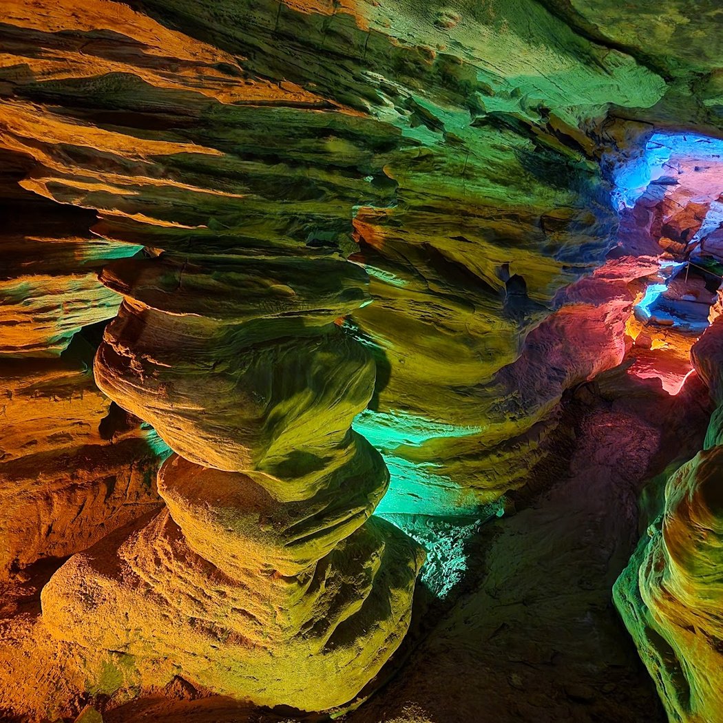 Guided Cavern Tours & Gemstone Panning 2