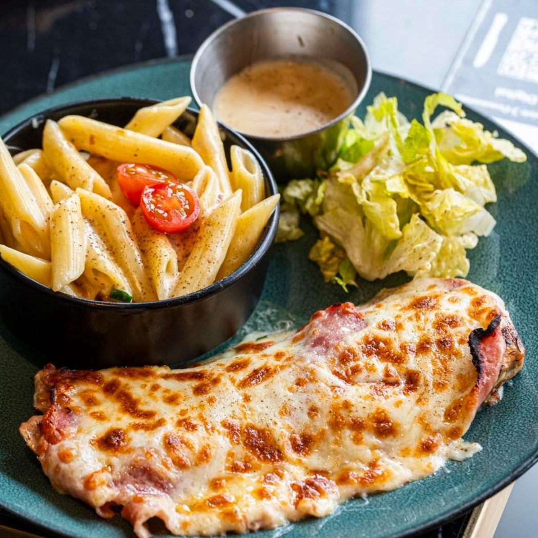 O'Papa restaurant 1