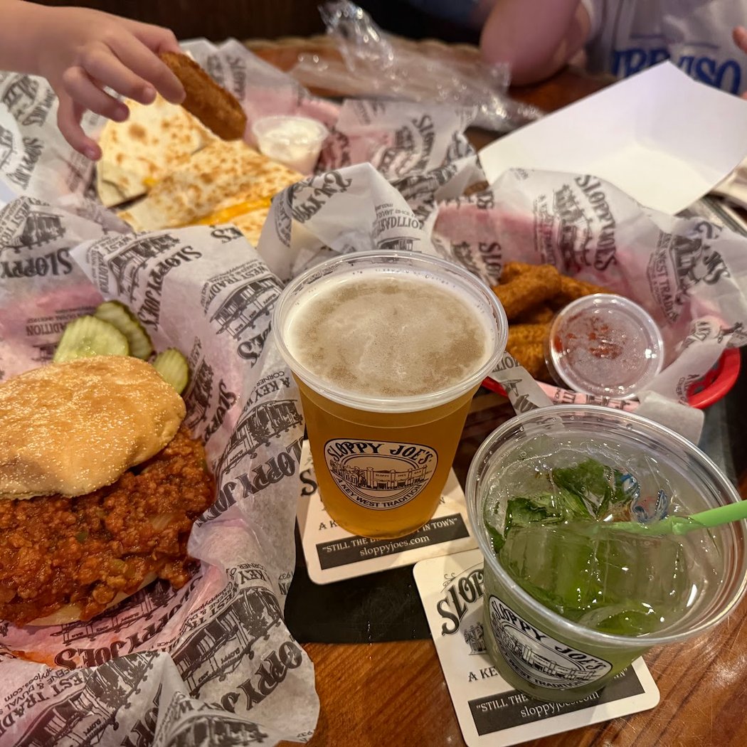 Sloppy Joe's Bar 2