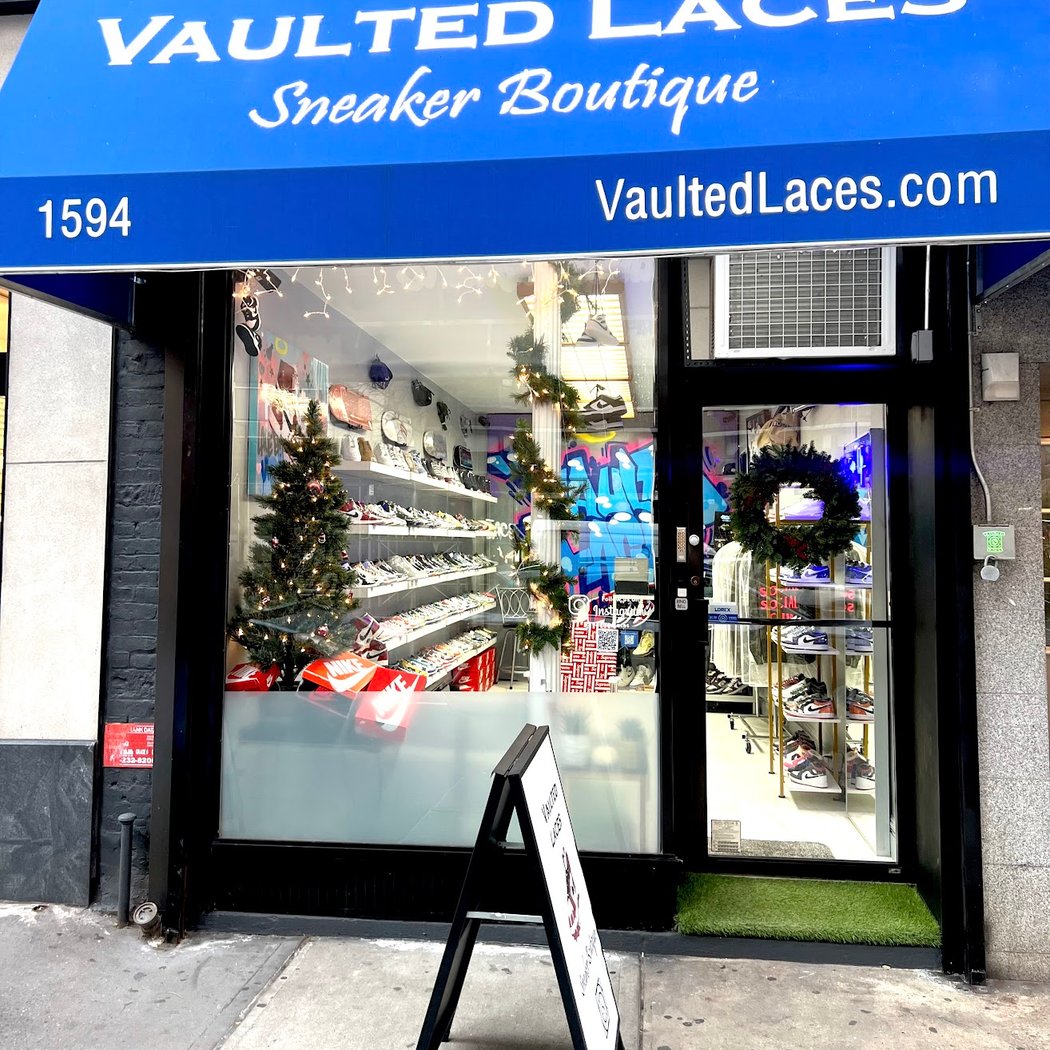 Vaulted Laces Sneakers Store 2