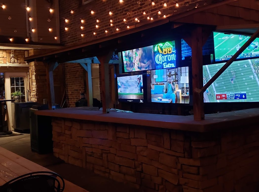 Rock Pub & Grill 1