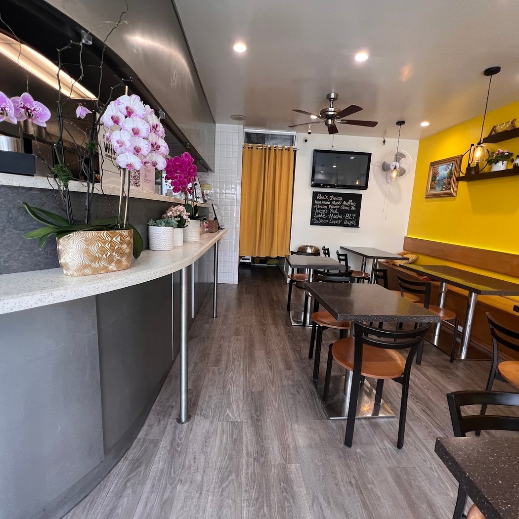Riji Cafe 2