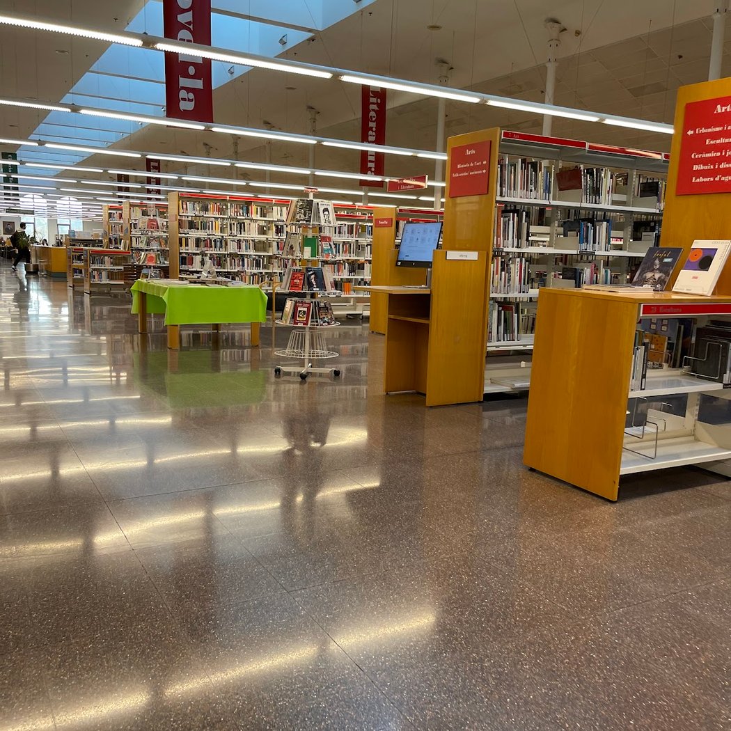 Biblioteca Tecla Sala 3