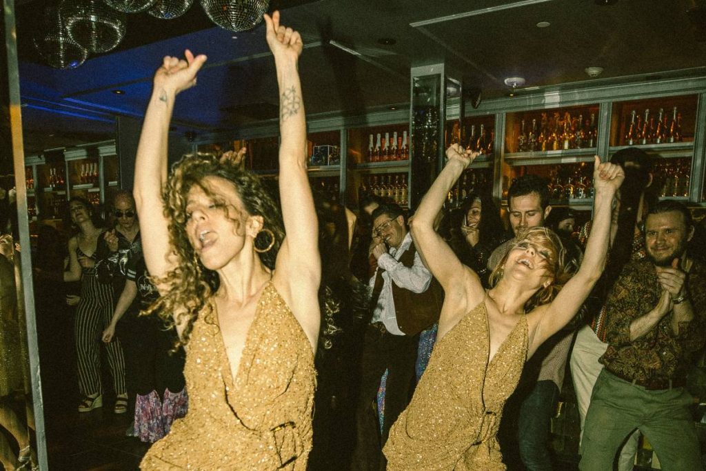 Free Disco Music & Dancing 2